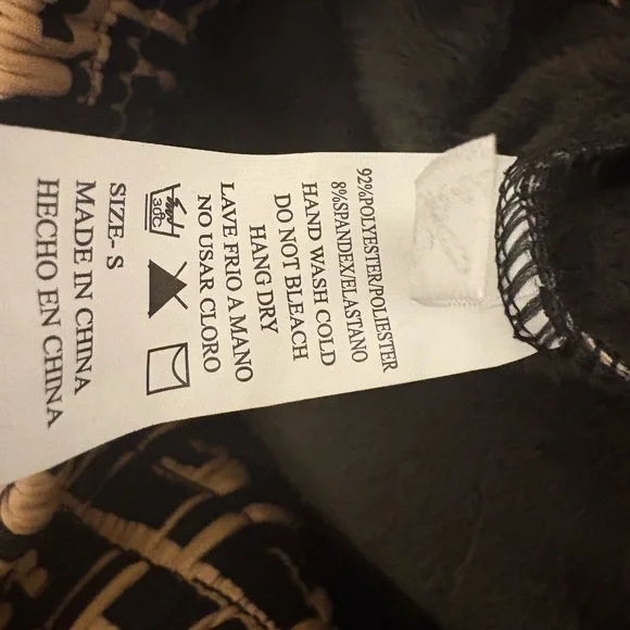 Elegant Black and Tan Patterned Pantsuit - Picture 6 of 7